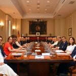 Los nuevo veinte vocales durante el primer pleno del octavo mandato del Consejo General del Poder Judicial (CGPJ), a 25 de julio de 2024, en Madrid (España). 