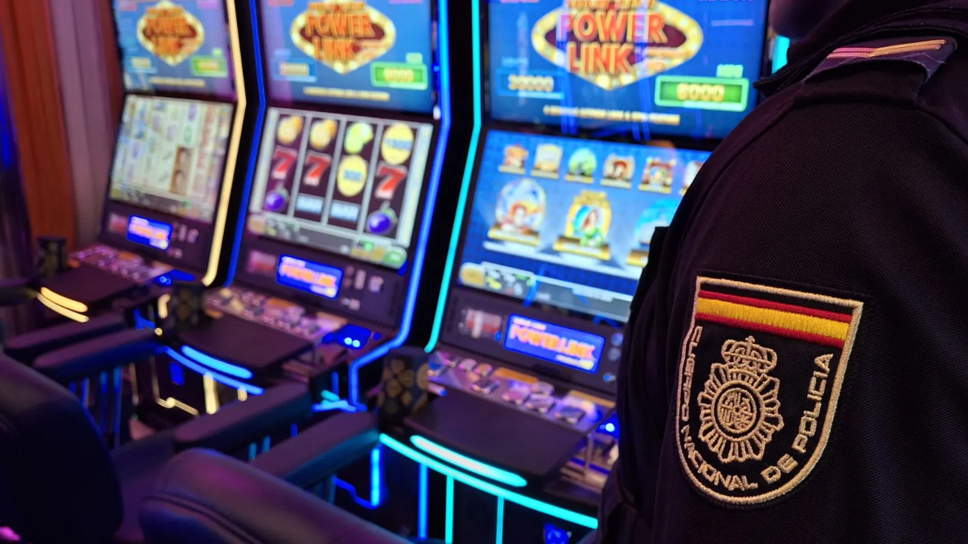 Tres detenidos por estafar entre 15.000 y 20.000 euros en una sala de juegos de Valladolid
