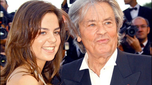 Alain Delon con su hija Anouchka 