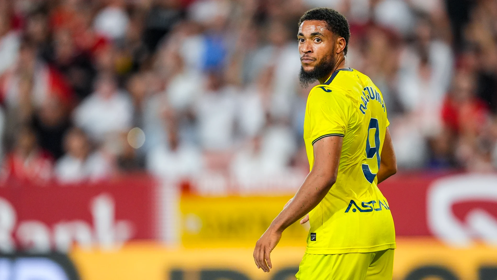 Arnaut Danjuma of Villarreal CF looks on during the Spanish league, La Liga EA Sports, football match played between Sevilla FC and Villarreal CF at Ramon Sanchez-Pizjuan stadium on August 23, 2024, in Sevilla, Spain. AFP7 23/08/2024 ONLY FOR USE IN SPAIN