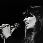 Catherine Ribeiro actuando en Burdeos