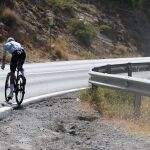 Mas regresa a la carretera tras librar la caída