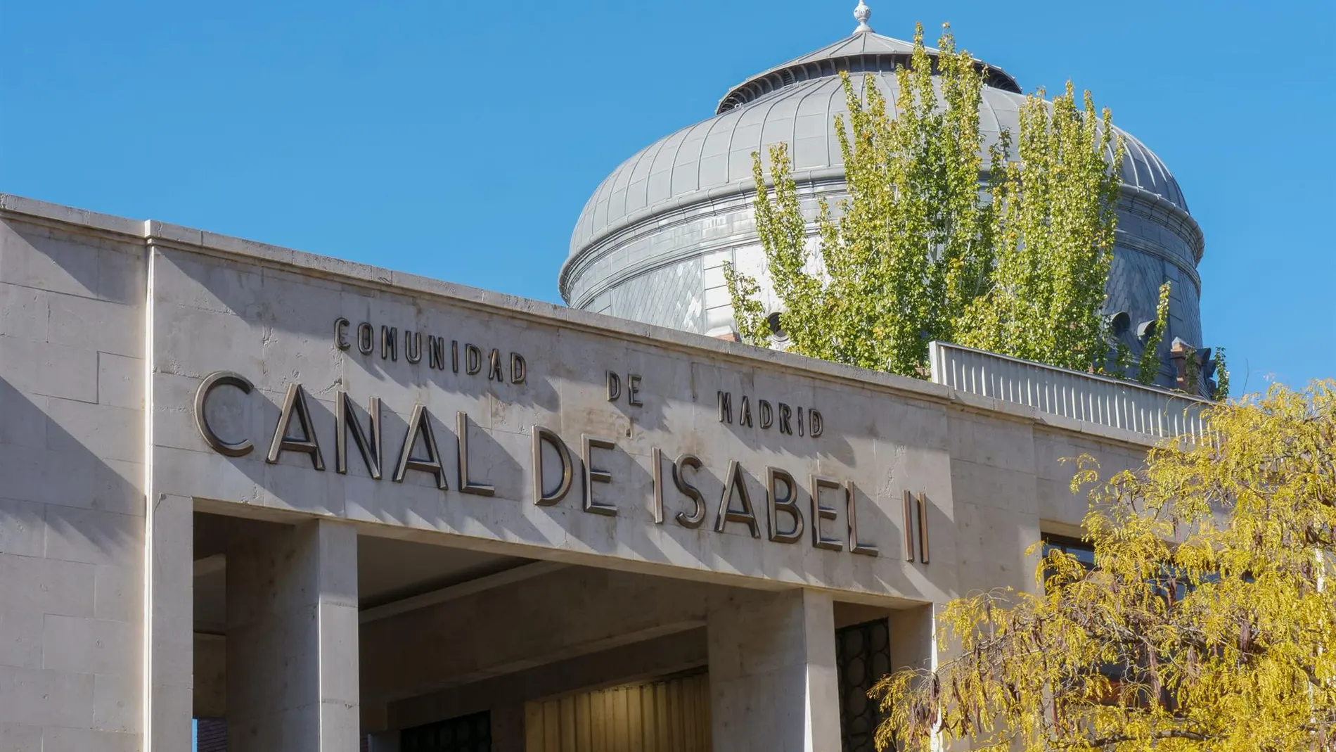 Uno de los objetivos estratégicos del Canal de Isabel II es alcanzar, antes de 2030, la capacidad de producir el 100% de la electricidad que consume a partir de fuentes renovables