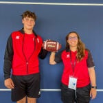 Iván "Terry" López y Mónica Rafeca, los quarterbacks de las selecciones masculina y femenina de football flag que estarán en el Mundial