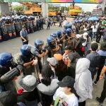 Standoff between police forces and followers of Pastor Apollo Quiboloy in Southern Philippines