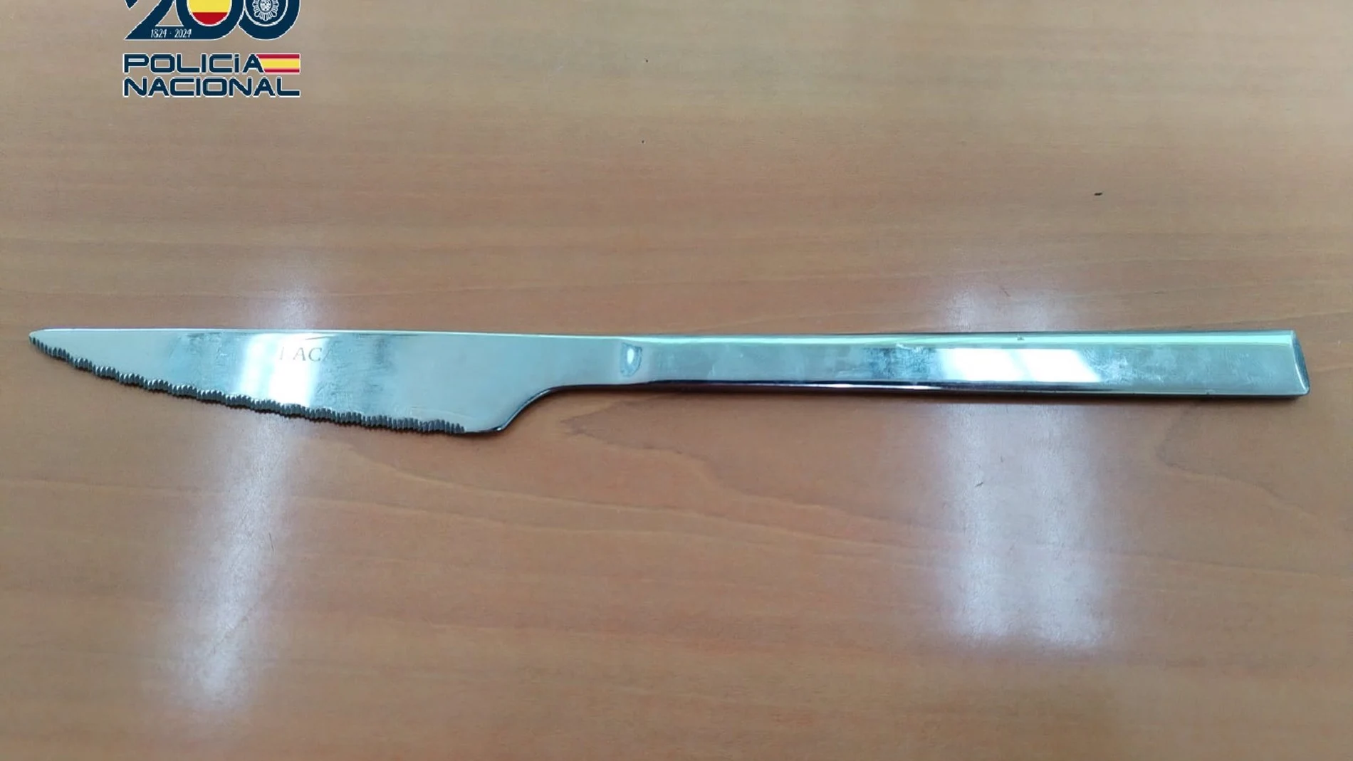 MURCIA.-Sucesos.- Detenido un individuo por intentar apuñalar a otro hombre al que pretendía robar en una tienda de Murcia