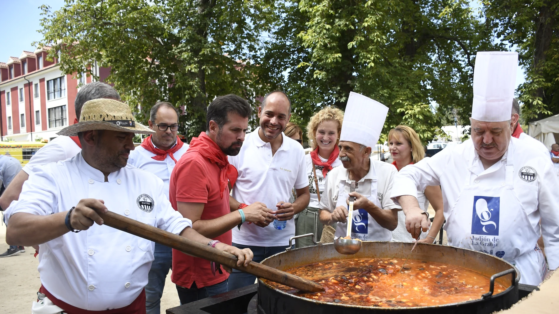 El secretario general del PSOECyL, Luis Tudanca, asiste a la celebración de La Judiada de La Granja