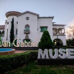 La casa del cantante mexicano Juan Gabriel reabre como museo a 8 años de su muerte