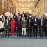 El presidente de la Junta, Juanma Moreno, visita la sede central de Huawei en Pekín