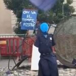 La extrema izquierda independentista defiende el lanzamiento de "cócteles molotov" a muñecos policía en la Festa Major de Granollers 