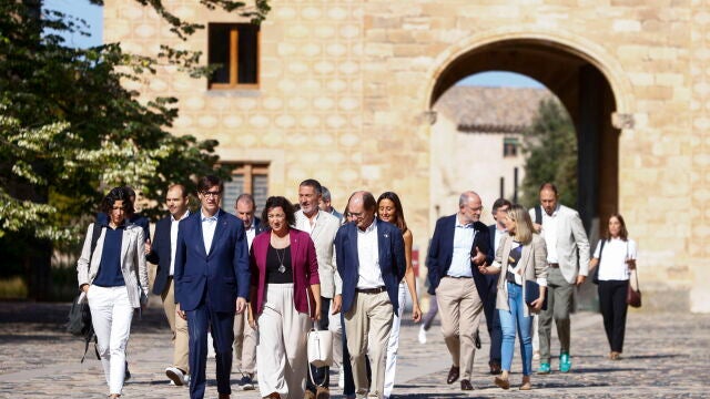 Illa y su Govern se reúnen en Poblet para fijar la hoja de ruta del mandato