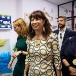 La ministra de Igualdad, Ana Redondo (c), durante su visita a un curso de formación para Puntos Violeta, a 30 de agosto de 2024, en Alcorcón.