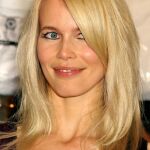 Claudia Schiffer presume de cuerpo a sus 54 años y nos deja sin palabras