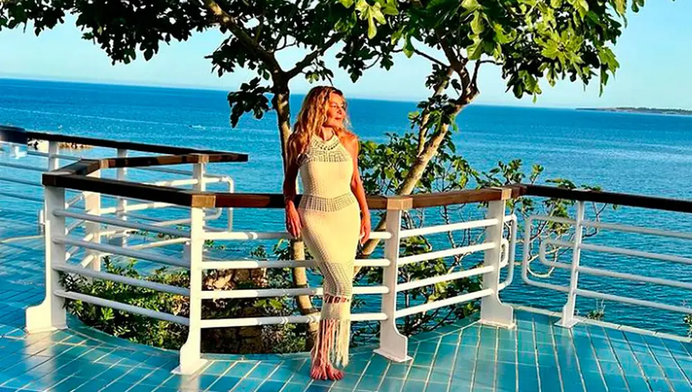 Ana Obregón en la terraza de su casa de Mallorca