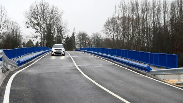 Carretera sobre el río Arlanzón, en Burgos