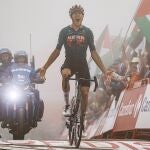 Pablo Castrillo (Kern Pharma) gana la etapa 15 de la Vuelta Ciclista a España entre Infiesto y Cuitu Negru.