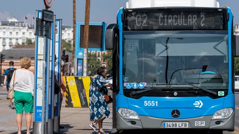 Los autobuses de la EMT de Madrid vuelven a ser gratis este lunes. David Jar