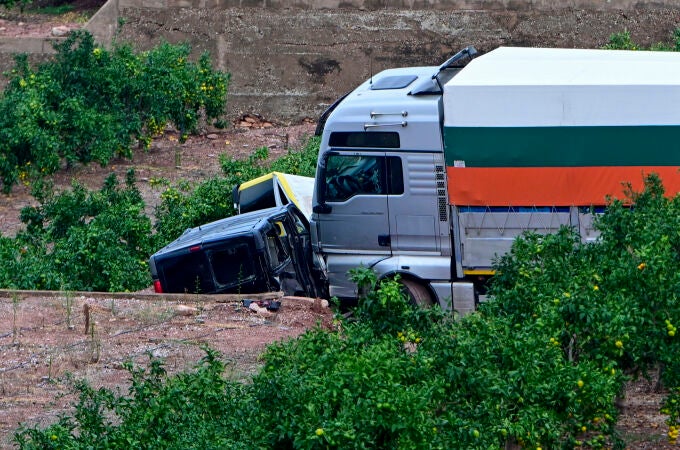 Tres muertos y cuatro heridos en un accidente en un camino de Benifairó de les Valls