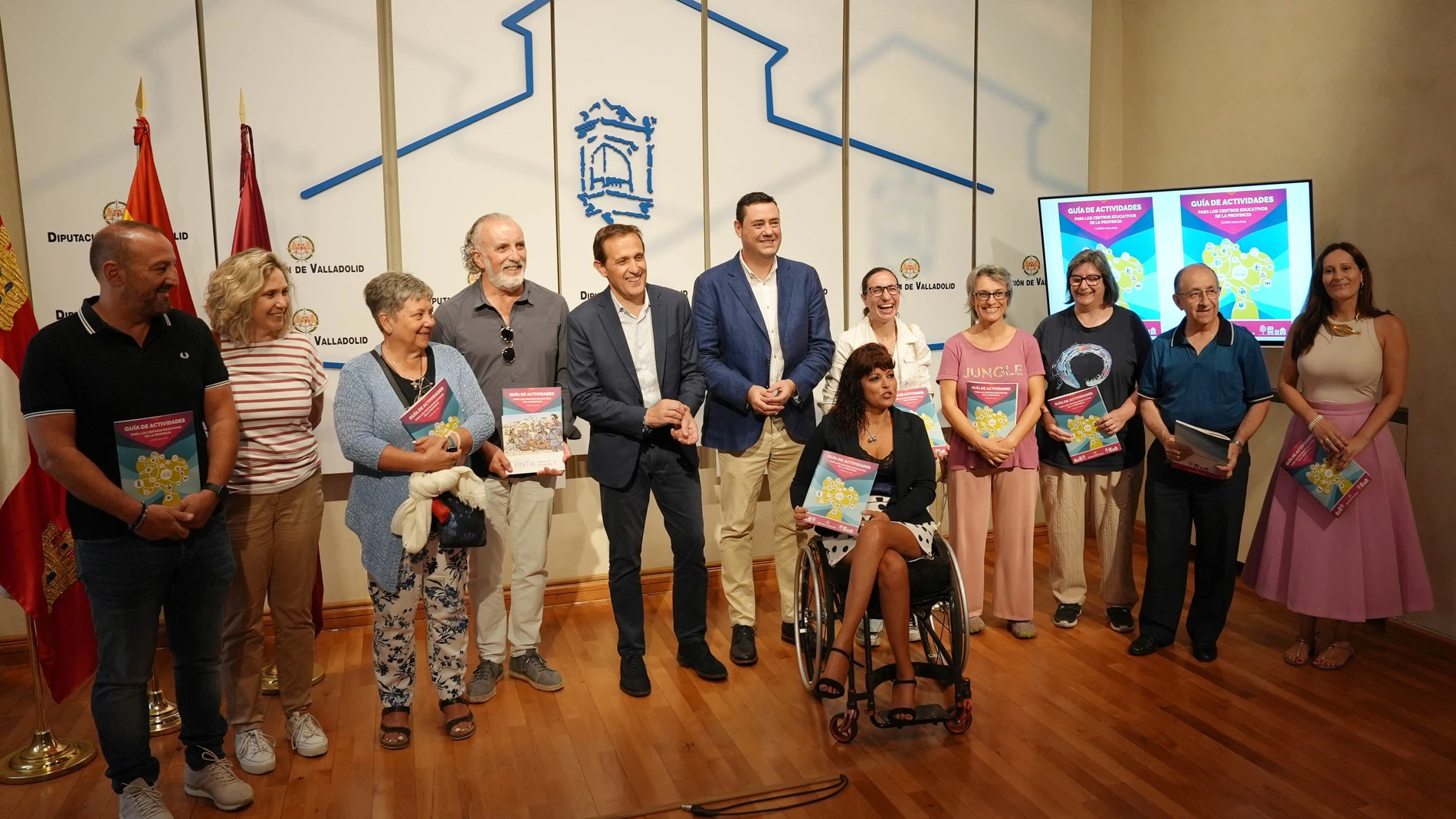 Conrado Íscar presenta la guía de actividades