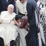 El Papa Francisco inicia en Indonesia una larga gira por Asia y Oceanía