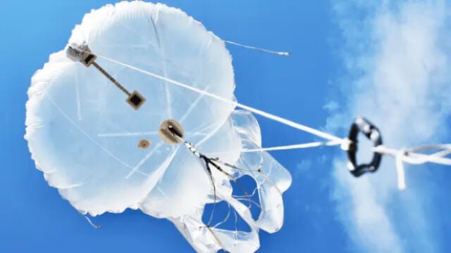 Aero Azimuth, el sistema de guerra electrónica de Ucrania que rastrea a los operadores de drones rusos.