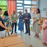 El consejero de Educación y Formación Profesional, Víctor Marín, visita la nueva aula abierta del CEIP Nuestra Señora del Rosario, de Torre Pacheco 