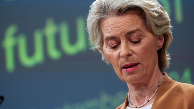 Von der Leyen receives final report of the Strategic Dialogue on the Future of EU Agriculture