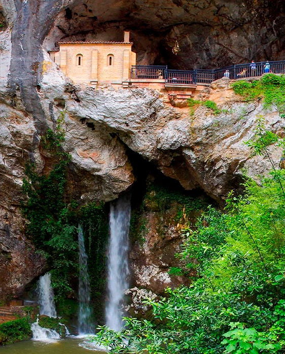 Cueva de Covadonga