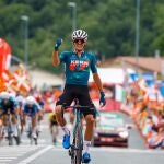 AV. Ciclismo/Vuelta.- Urko Berrade continúa el sueño del Kern Pharma en esta Vuelta 24