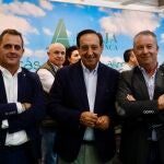 El presidente nacional de Asaja, Pedro Barato, y el presidente de Asaja Castilla y León, Donaciano Dujo, presentan la Sectorial Nacional de Vacuno de Asaja en el marco de la feria Salamaq 2024.