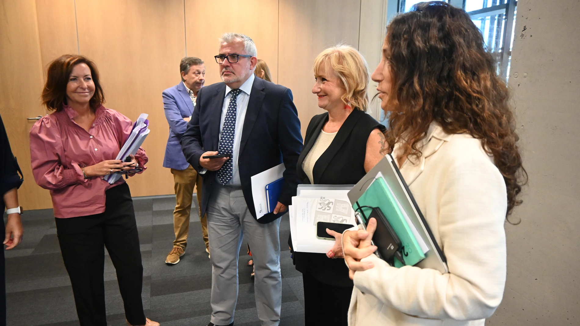 Leticia García preside el Consejo Castellano y Leonés de Comercio