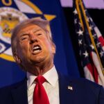 EEUU.- Trump promete la pena de muerte para narcotraficantes, proxenetas y asesinos de policías en EEUU