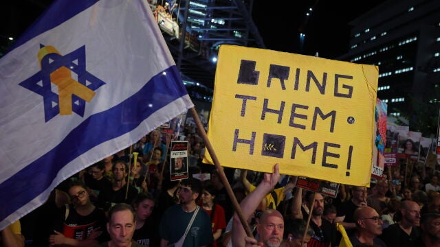 Protest in Tel Aviv calls for Gaza ceasefire, hostages release