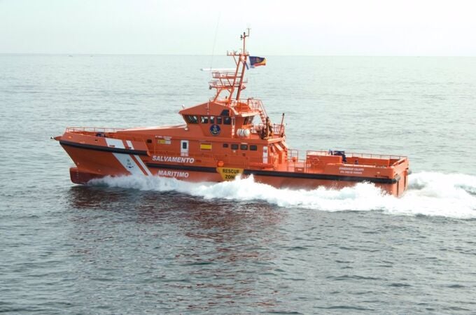Salvamento Marítimo intercepta en las últimas horas tres pateras con 194 migrantes en aguas Canarias