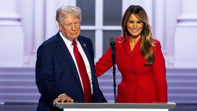 Melania Trump ve a EEUU dividido como nunca y denuncia intentos para silenciar a su marido