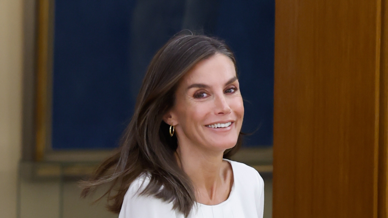 La Reina Letizia, obligada a disculparse por un percance en su vuelta al trabajo: "Perdón"