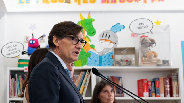 Salvador Illa visita la escuela Dalí por el inicio de curso