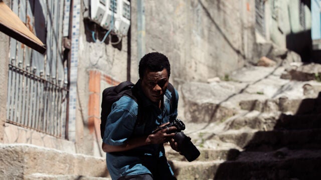 Alexandre Rodrigues: «Esto es real, nací en la favela y así se vive»