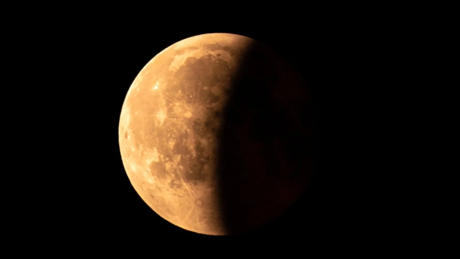 El día y el lugar perfecto para ver el eclipse lunar de septiembre.