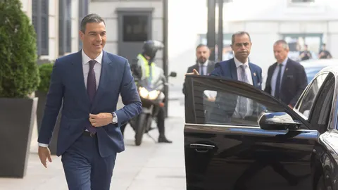 La Fiscalía informa a favor de que se admita la querella de Pedro Sánchez contra el juez Peinado
