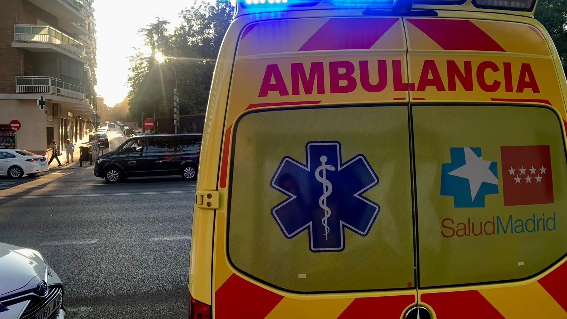 MADRID.-Sucesos.- Grave un trabajador tras ser golpeado por un contrapeso metálico en la calle Orense de Madrid