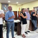 La alcaldesa con sus ediles del Gobierno local. REMITIDA / HANDOUT por AYUNTAMIENTO DE ESPARTINAS