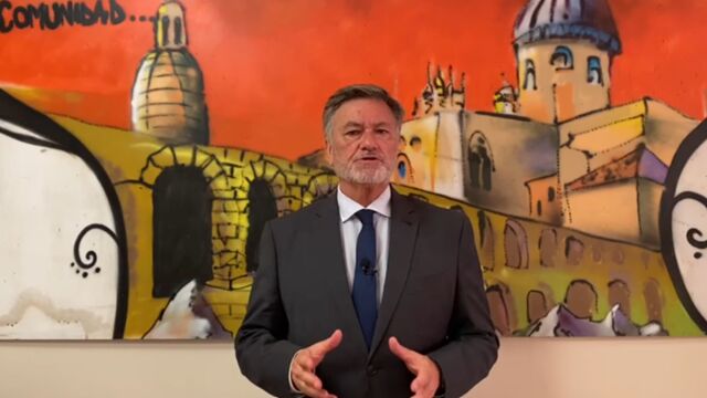 Francisco Vázquez durante el vídeo enviado a los medios