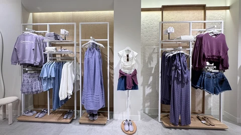 Prendas de una de las tiendas de Mango Teen