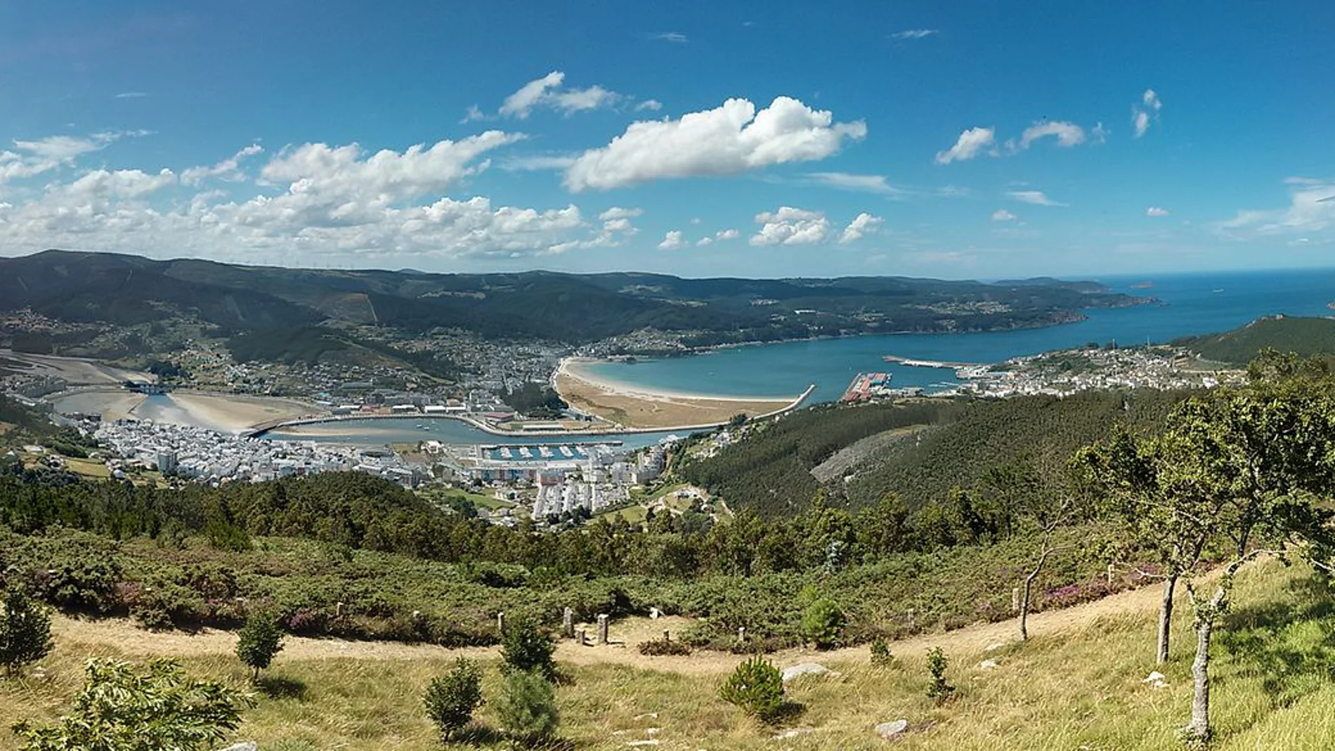 Viveiro y su ría.