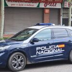 Agentes que atendieron a la mujer en Medina del Campo