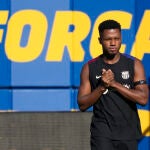 Ansu Fati, en un entrenamiento del Barça, no reaparecerá en Montilivi