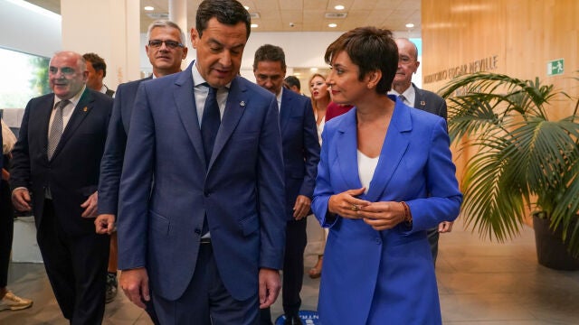 La ministra Isabel Rodríguez inaugura el IV Congreso Nacional de Vivienda en Málaga junto a Juanma Moreno