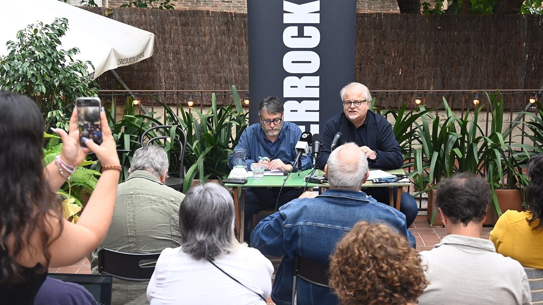 CATALUNYA.-Enderrock lanza un sello editorial especializado en música