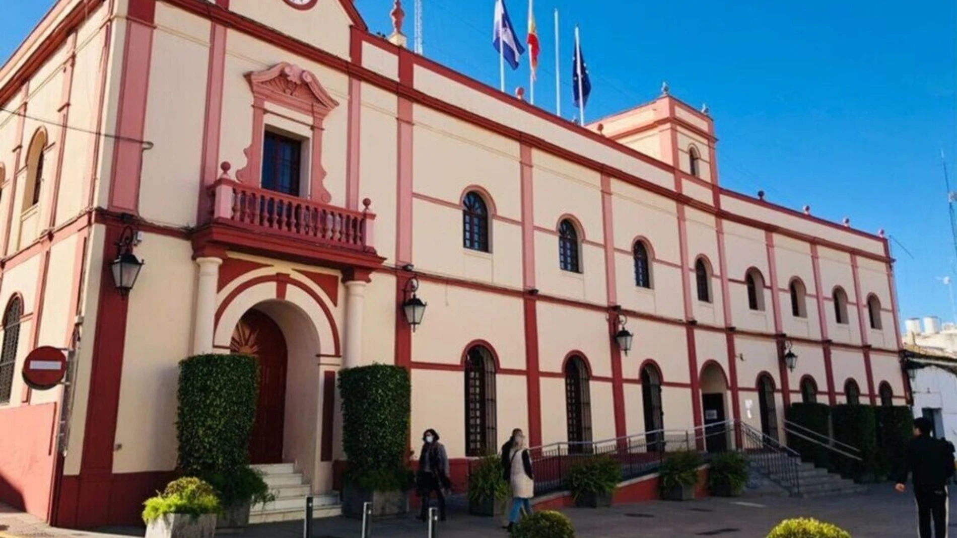 Fachada del Ayuntamiento de Alcalá de Guadaíra